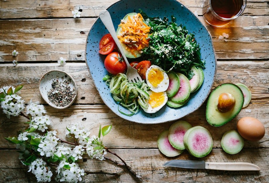 Healthy ingredients representing the Burntide Gummies review
